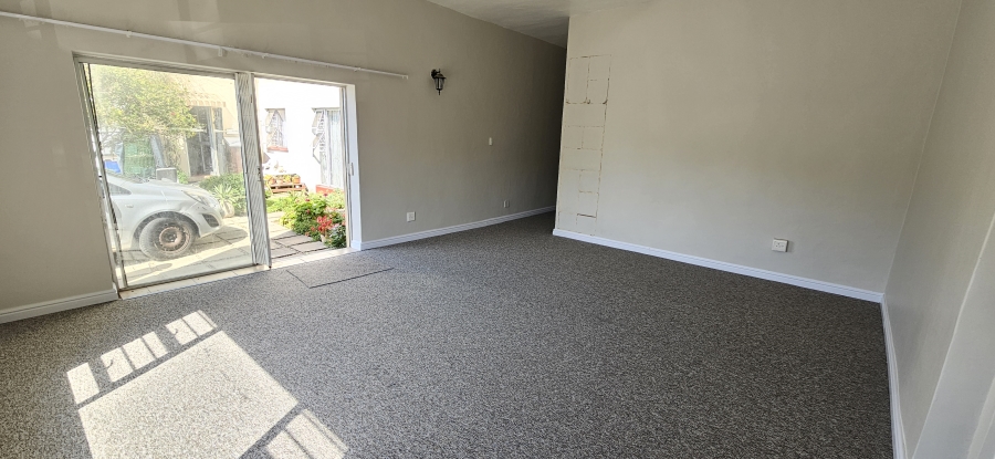 1 Bedroom Property for Sale in Quigney Eastern Cape